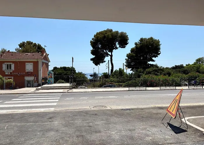 La Bananeraie Cove Apartment, Bord De *